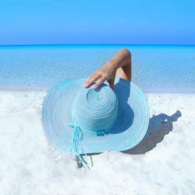 5 Uleiuri naturale care calmeaza arsurile solare