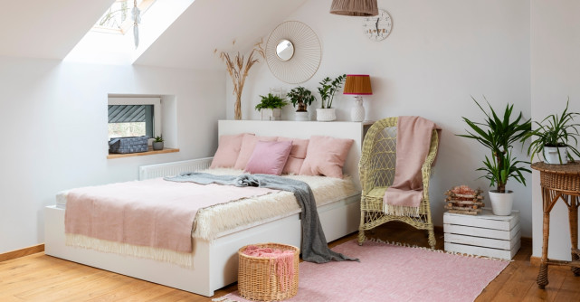 Sfaturi utile pentru a amenaja mansarda casei de vacanță