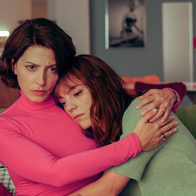 Pedro Almodóvar, mai personal ca niciodată în „Amarga Navidad”/ „Crăciun amar”. Noul său film, din 30 octombrie la cinema
