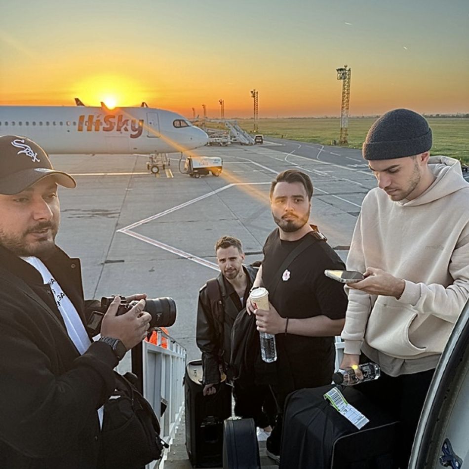 Misha Miller - Concert surpriză la 9 000 metri înălțime