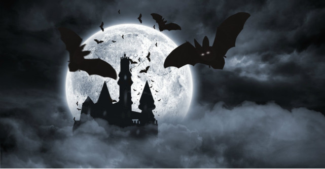 6 personaje și destinații cu povești înfiorătoare, pe care merită să le descoperi de Halloween