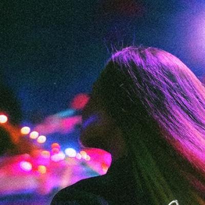 Renata – Kiss Me– ritmul care intrigă la dans