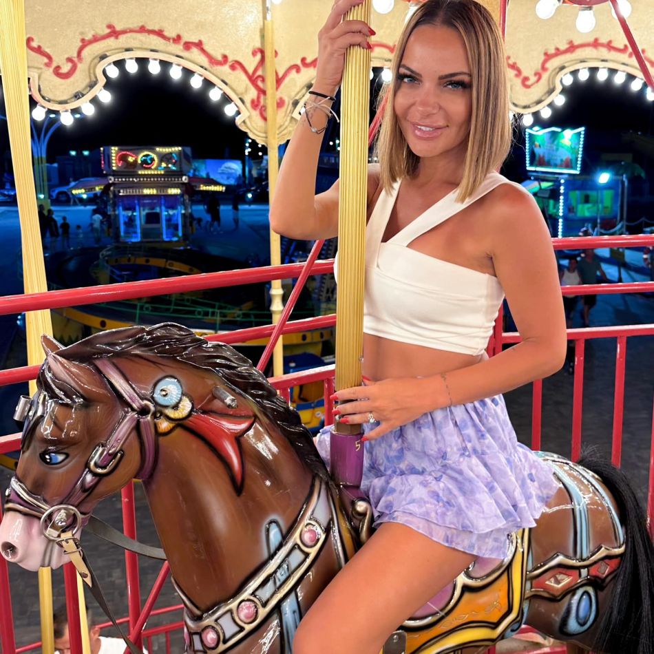 Andreea Antonescu, cea mai fericită mămică! Fiica ei cea mare, Sienna, se mută în România