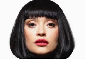 Farul călăuzitor: Explorând iubirea și profunzimea emoțională în Dis-moi Maman - Irina Rimes