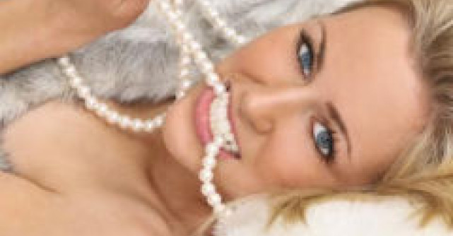 Determina-l sa te ceara de Valentine's Day