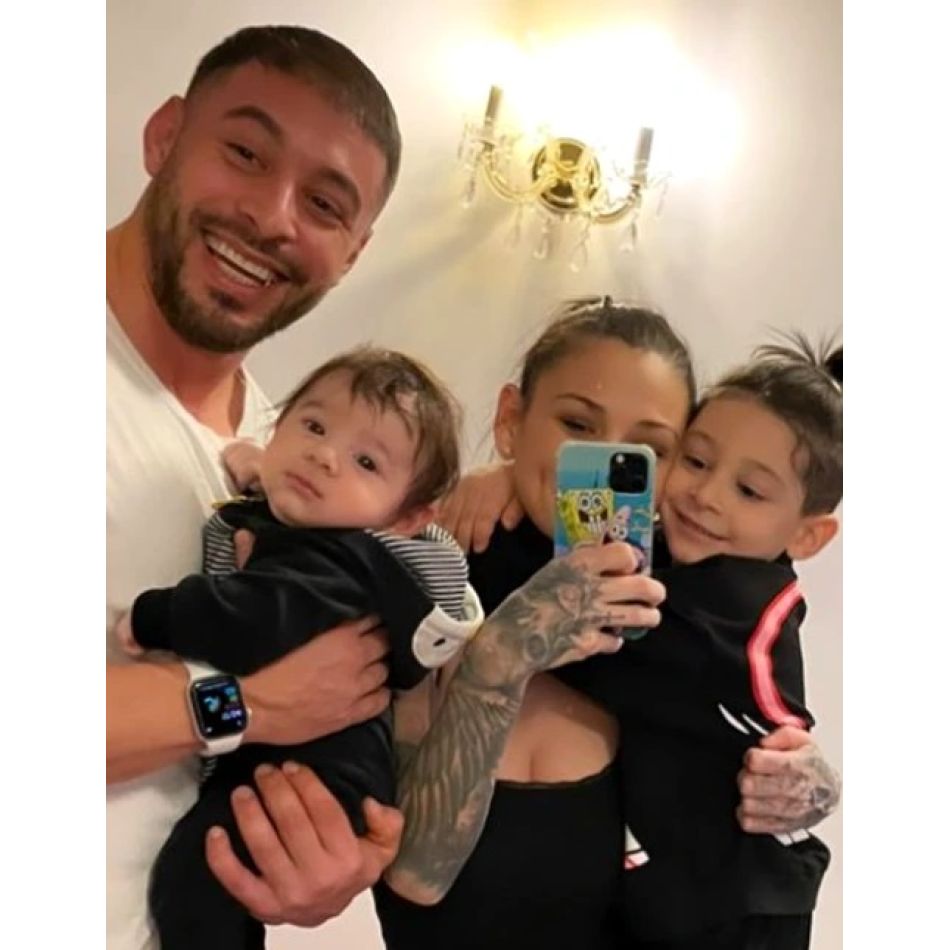 Motivul pentru care Roxana Vancea nu mai vrea să nască copii. Cum se împarte vedeta între băieții ei? 