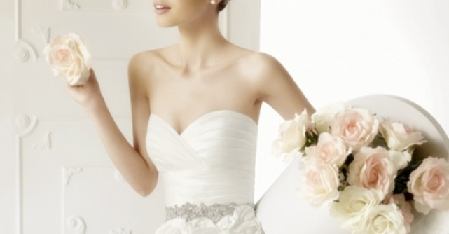 20 Cele mai frumoase rochii de mireasa din colectiile 2013