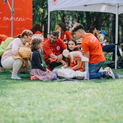 Peste 2500 de jucării și-au găsit o nouă casă la Târgul de Jucării 2nd life care a avut loc în week-end la Roaba de Cultură