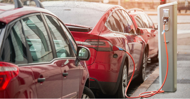 La Kaufland, încărcarea mașinilor electrice e din partea casei