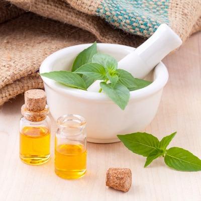 5 Masti naturiste pentru intinerirea tenului