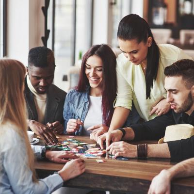 Jocuri de jucat în casă: board games pentru un party reușit