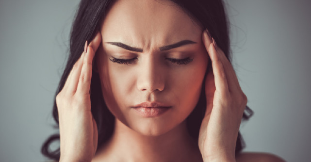 Te doare capul cand se schimba vremea? Iata cum sa scapi de disconfort, conform unui neurolog!