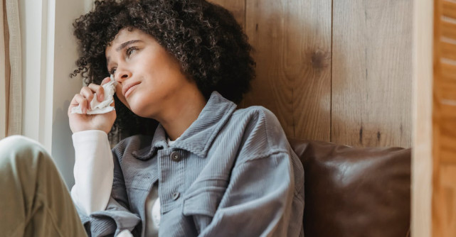 De ce e bine să plângem din când în când? Beneficiile ascunse ale plânsului