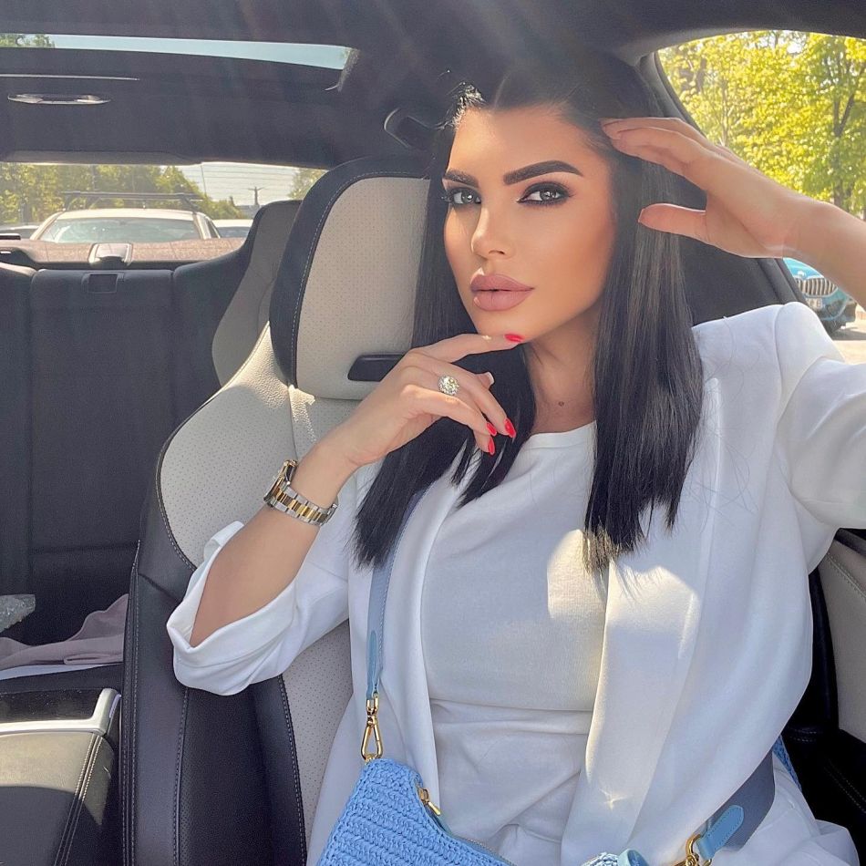 Motivul pentru care Andreea Tonciu a ales să o retragă de la școala de stat pe fiica sa: Nu vreau să se ia nimeni de ea