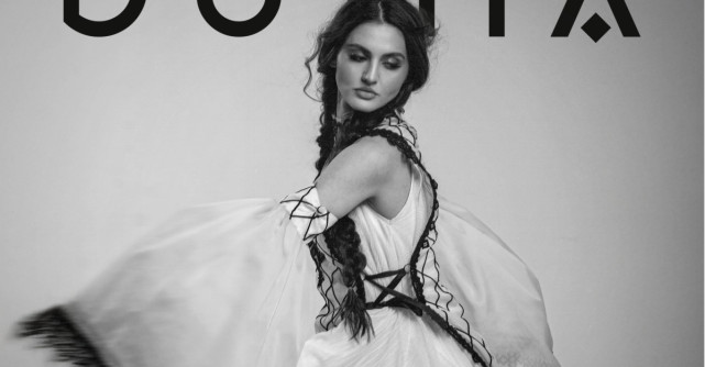 Aura Sova a lansat single-ul 'Du-mă', a doua melodie extrasă de pe albumul de debut