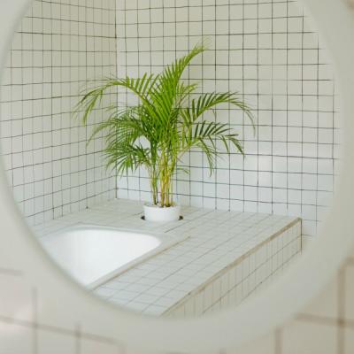 Cele mai bune trucuri de amenajare pentru o baie mică