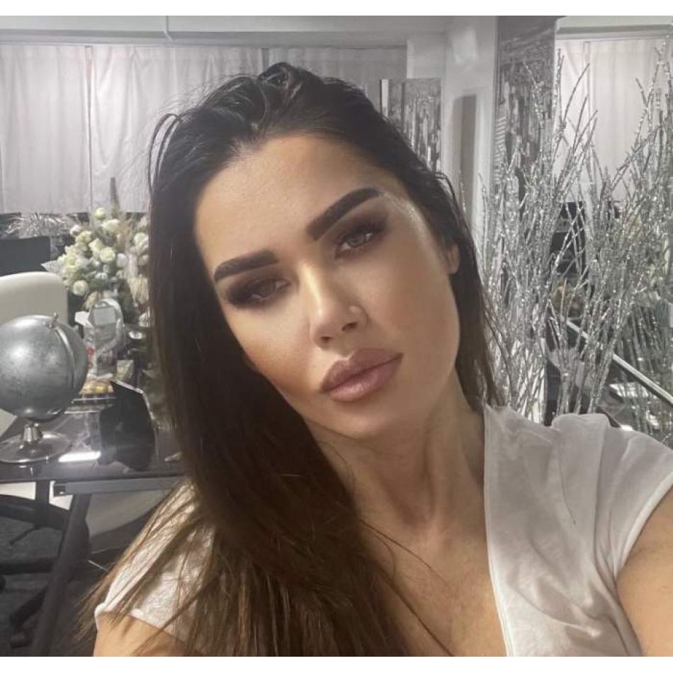 Oana Zăvoranu sare în apărarea Părintelui Calistrat Chifan. Vedeta a transmis un mesaj de susținere