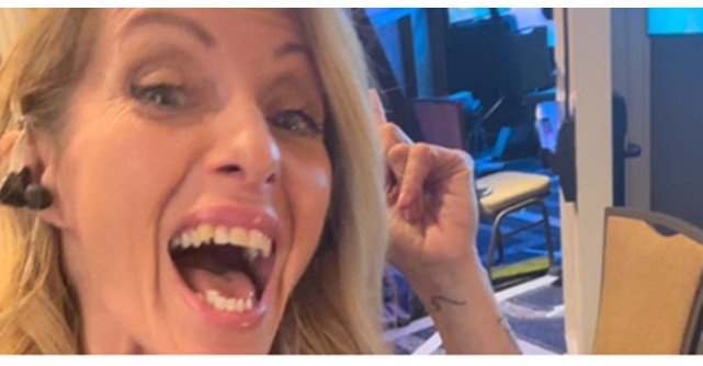 Geneviève Coté a impresionat juriul IUmor! Concurenta va merge direct în marea finală