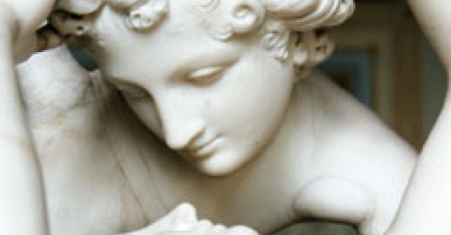 Cele 3 Simboluri ale Sarutului in Biserica