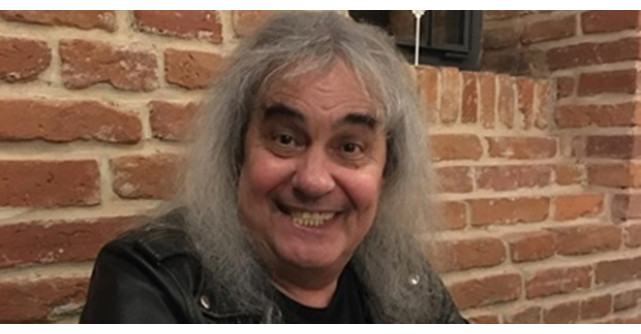 Cristi Minculescu s-a tuns și și-a făcut cont de TikTok. Uite cum arată acum solistul trupei Iris