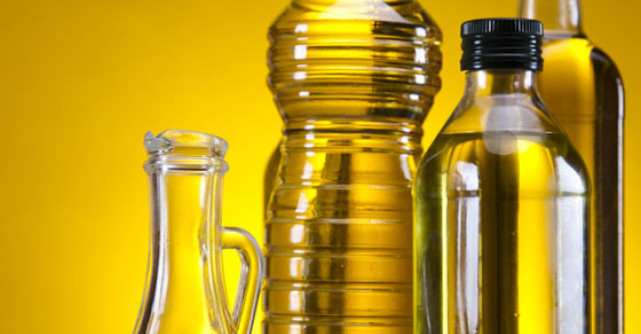 MINCIUNILE de pe etichete: Ce contin uleiurile si ce spun producatorii