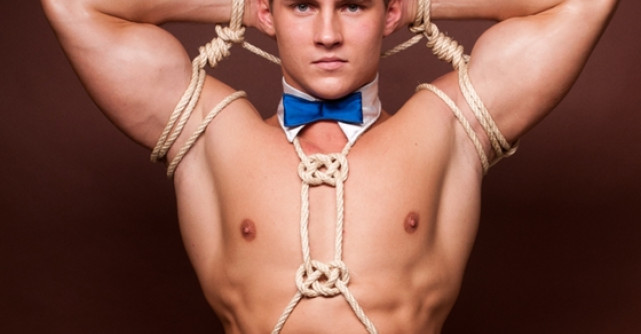 5 pozitii sexuale din Fifty Shades of Grey