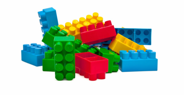 Cutii LEGO de pranz si pentru depozitare: construieste-ti lumea ta!