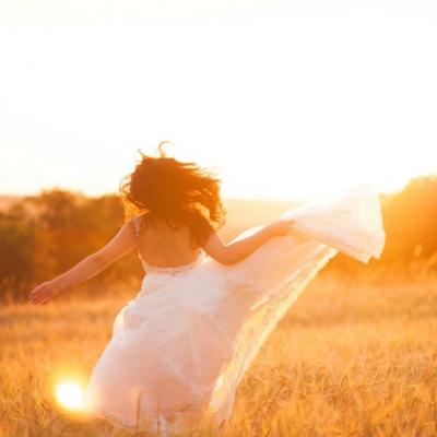 Iubeste o persoana cu un suflet batran. Pentru ca vei avea parte de cea mai frumoasa dragoste