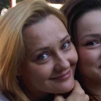 Elena Lasconi, lovitură direct în inimă din partea fiicei sale! Cum a reacționat edilul când a aflat orientarea sexuală a Oanei 