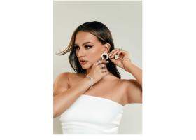 Top 5 modele de cercei cu diamante care sunt ideale pentru cadouri de lux