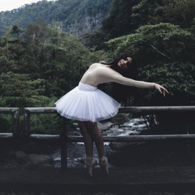 Iubeste o femeie care adora singuratatea