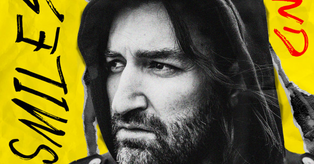  În noua sa piesă, în vremuri de derivă,  Smiley se întreabă 'Până când'