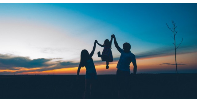 Iubeste-ma cand o merit cel mai putin