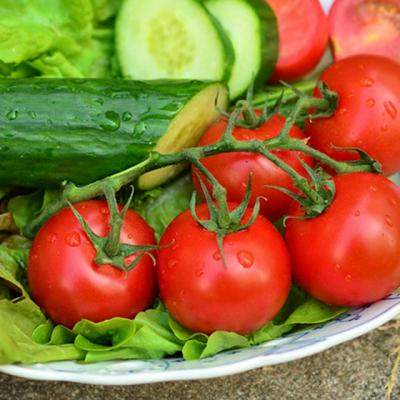 3 Retete dietetice pentru SALATE de VARA: sugestii delicioase cu putine calorii