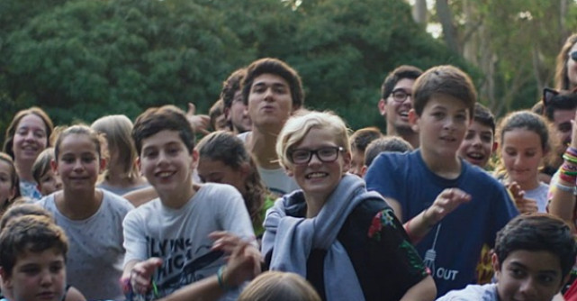 Noua initiativa momondo construieste punti de toleranta dincolo de granite in randul copiilor 