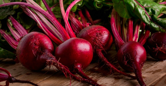 Sfecla rosie, o mina de aur pentru sanatatea sangelui si a creierului