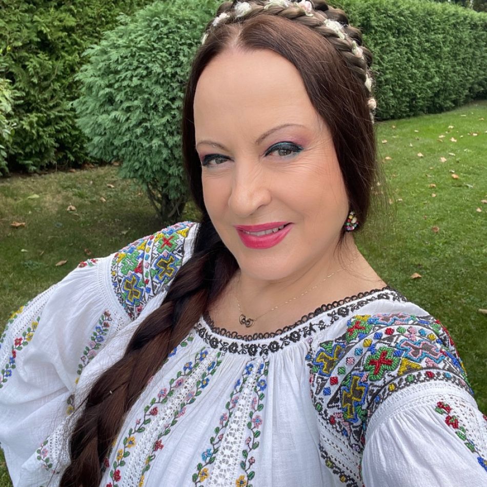 Maria Dragomiroiu, secretele frumueții. La ce proceduri estetice a apelat artista?