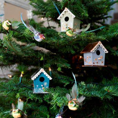 Pas cu pas: casute pentru pasari, pentru bradul de Craciun