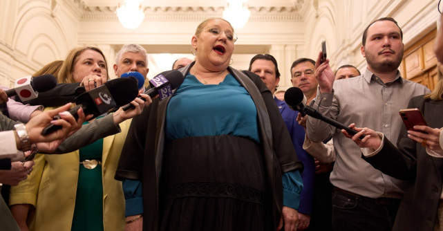 Diana Șoșoacă a dezvăluit cum a slăbit 20 de kilograme! Dieta care a stârnit controverse pe internet: Foarte multă iubire...