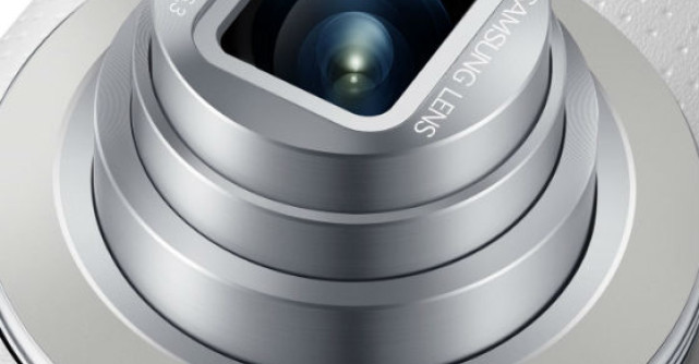 Samsung Electronics Romania lanseaza Galaxy K zoom,  smartphone-ul cu camera foto performanta