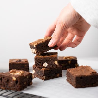 Despre momente dulci şi savoarea unei pasiuni împlinite, cu Lăcrămioara de la Brownerie