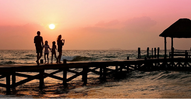 Extinde-ti concediul in 2018: Cum sa ai 35 de zile de vacanta cu 10 zile de concediu