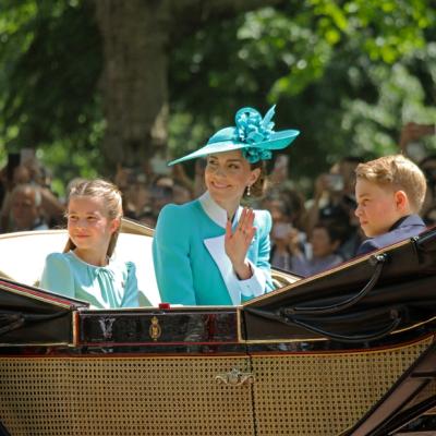 FOTO: Kate Middleton surprinde cu un nou look. Viitoarea regină și-a făcut o schimbare radicală