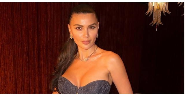 Ce a găsit Ramona Gabor într-un restaurant din Dubai: . Am luat cina cu 12 feluri de mâncare...