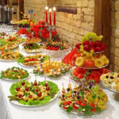 5 idei de vara pentru meniul de nunta