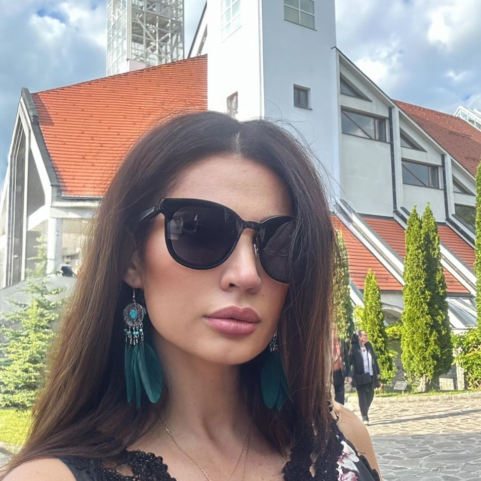 Nicoleta Luciu stârnește controverse în mediul online: Nici nu mi-am dat seama cine este...