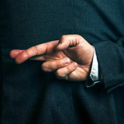 7 Fraze folosite des de mincinoși pentru a te face să îi crezi