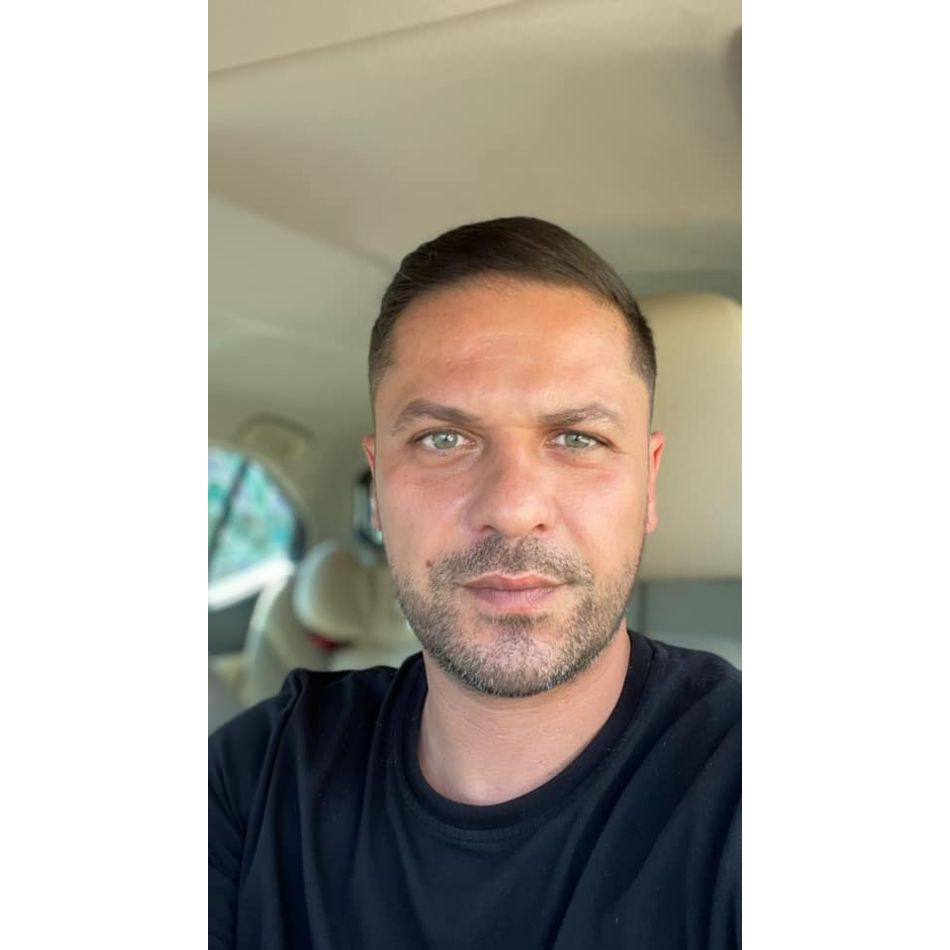 Augustin Viziru trăiește o altă viață de când s-a născut fetița lui, Maria. Uite ce bine îi stă actorului în rolul de tătic!