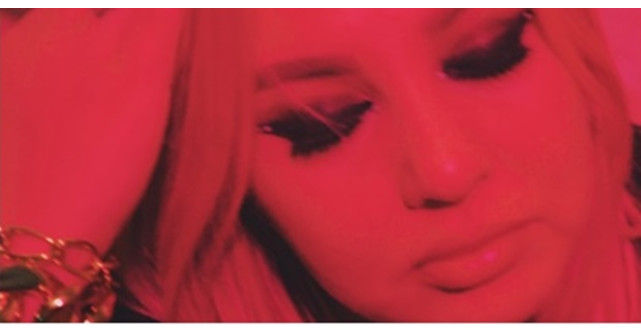 AVA lansează Lanțuri grele, o melodie sensibilă, plină de emoție