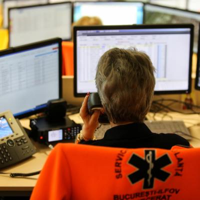 Tânără de 25 de ani, ucisă sub privirile copilului, după apeluri ignorate la 112. Control la IPJ Teleorman